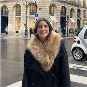 Profesora particular de apoyo para niños desde primaria a 3º de la ESO. Soy estudiante de primero de carrera de Derecho y ADE y cuento con el certificado de C1 en inglés por EOI